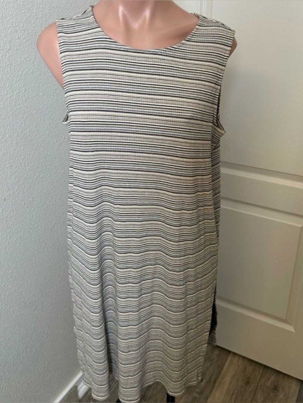 J. Jill Striped Ribbed Tunic Tank Top Sz M